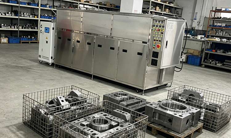 一臺(tái)超聲波清洗機(jī)搞定銑刀卡尺絲錐全品類量具-潔泰超聲非標(biāo)定制